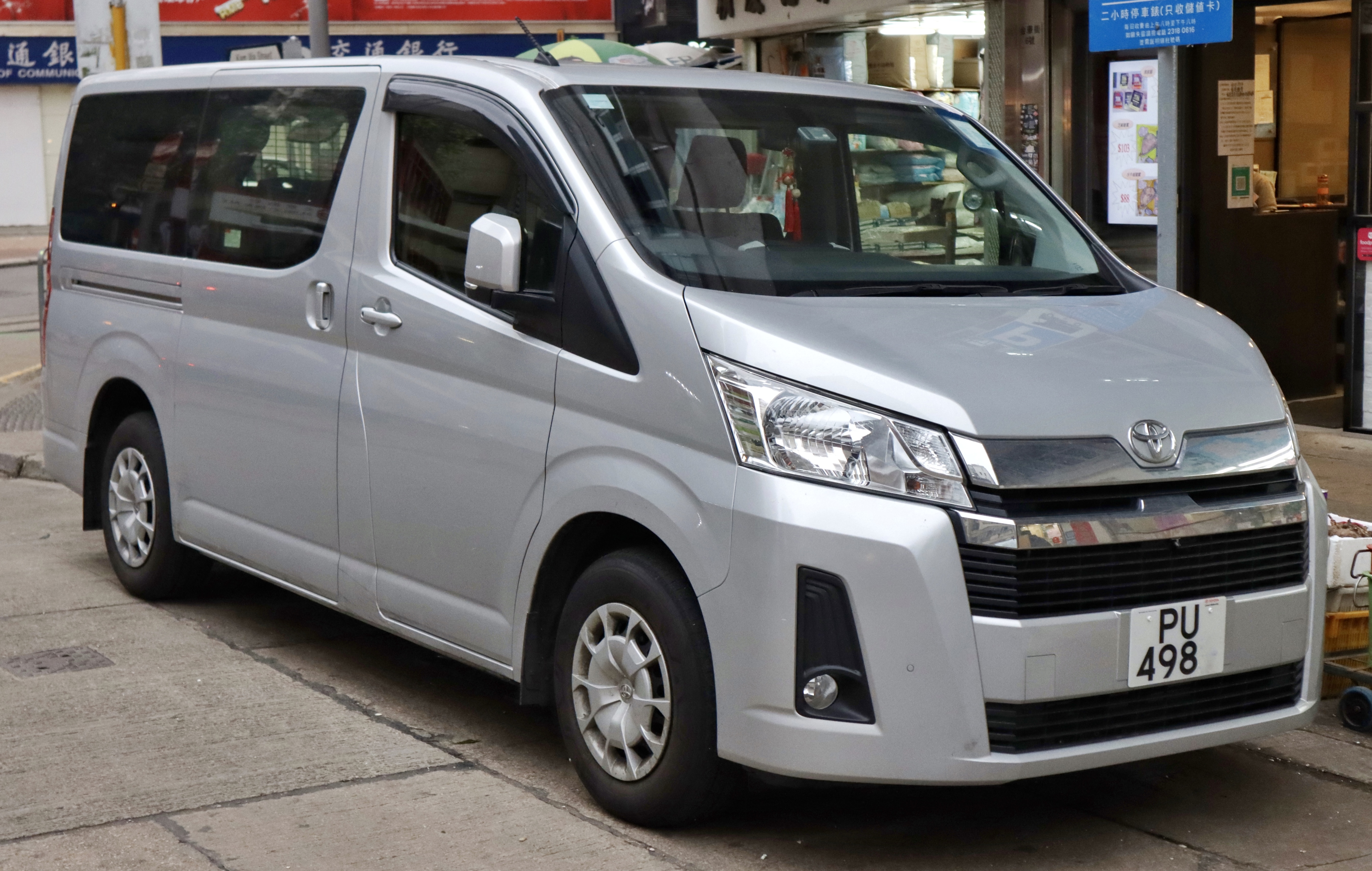 Toyota HiAce 11 pasajeros